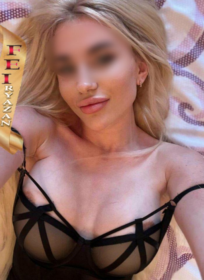 проститутка путана Каролина, +7 (908) 691-3722